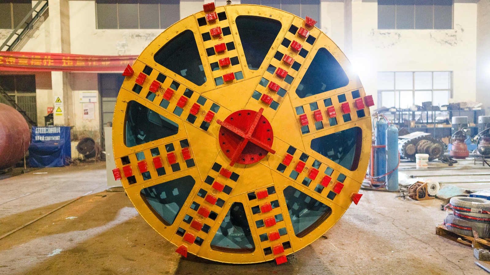 img 2 of 土壓復(fù)合頂管機(jī)系列